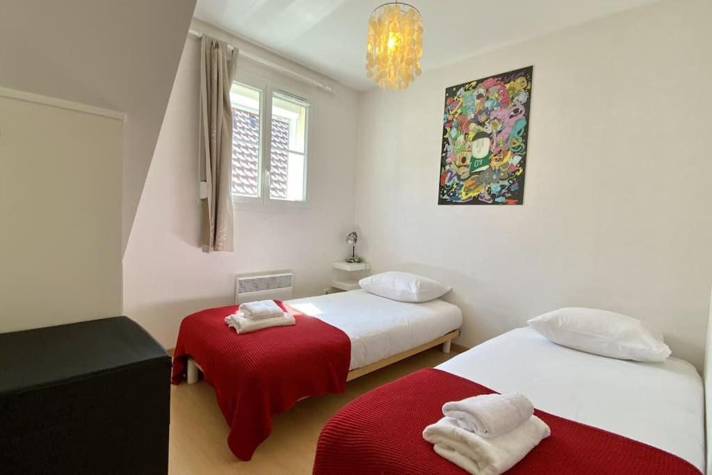 Maison 4 Personnes Avec Jardin Et Parking Крот Екстериор снимка